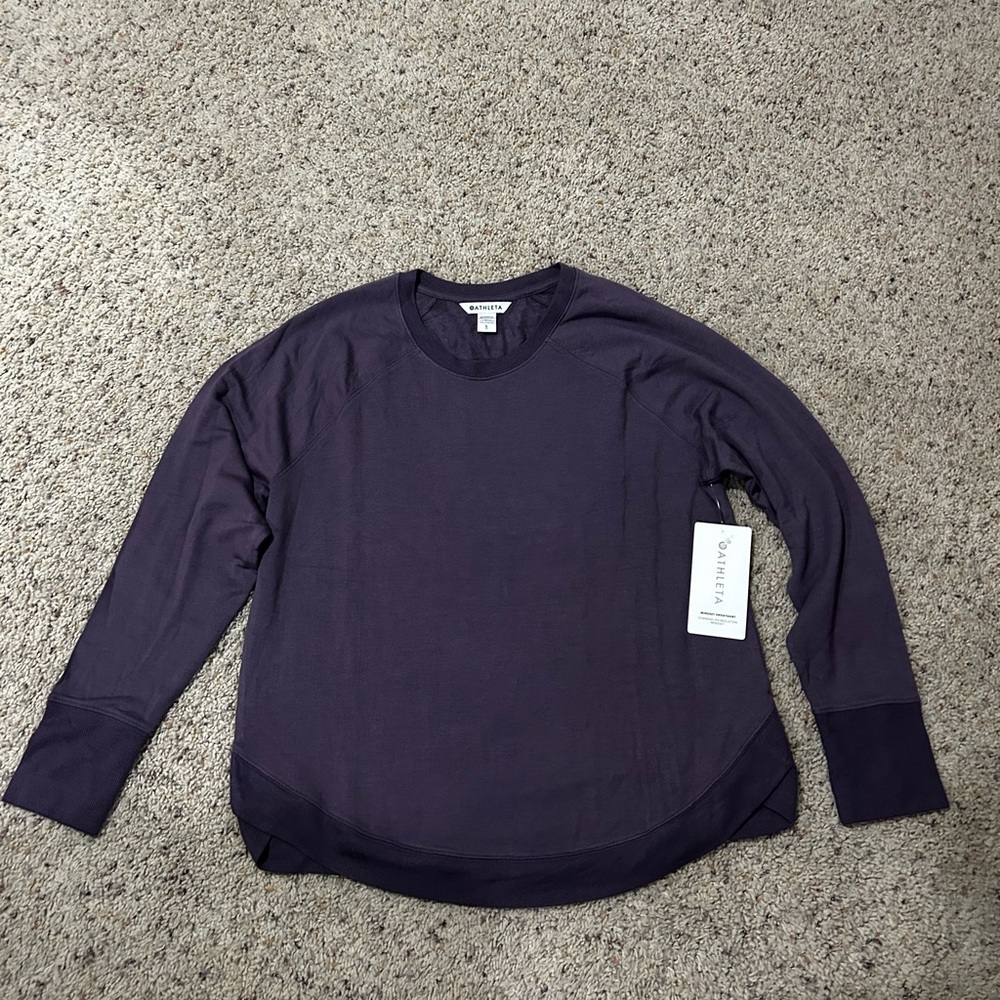 Athleta Women’s NWT Mindset Sweatshirt purple- size L